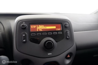Peugeot 108 Peugeot 108 1.0 e-VTi 69PK Active airco|tel|geen import - afbeelding nr 9