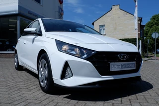 Hyundai i20 Hyundai i20 1.2i-Comfort .Stoelverw! Rijklaarprijs incl 12MND BOVAG garantie - afbeelding nr 2