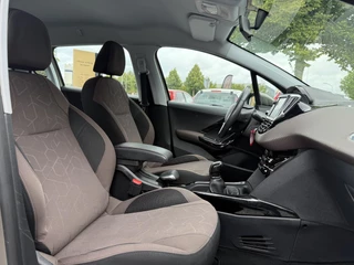 Peugeot 2008 Peugeot 2008 1.2 PureTech Urban Cross 2e Eigenaar,Navi,110pk,Clima,Cruise,Trekhaak,Pdc,Nieuwe Apk bij Aflevering - afbeelding nr 7