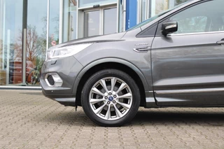 Ford Kuga Ford Kuga 1.5 EcoBoost Vignale | Trekhaak Afneembaar 2000KG | Cruise Control | Navigatie | Climate Control | Lichtmetalen Velgen | - afbeelding nr 40