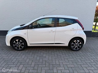 Toyota Aygo Toyota Aygo 1.0 VVT-i x-clusiv - afbeelding nr 5