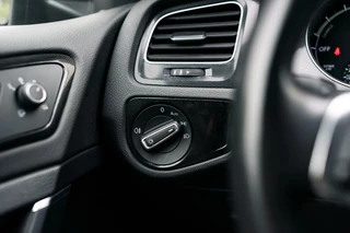 Volkswagen Golf Volkswagen Golf 1.4 TSI GTE  LED / Camera / Carplay - afbeelding nr 39