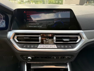 BMW 3 Serie BMW 3 Serie Touring 330e xDrive M-Sport | Pilot assist | Pano | H&K | Laser | Leer | - afbeelding nr 44