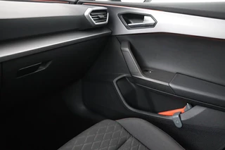 SEAT Leon SEAT Leon 1.5 eTSI FR Intense | Adaptive cruise | Carplay |  Sportstoelen | Full LED | Navigatie | Climate control | Parkeerhulp | Dodehoek detectie - afbeelding nr 20