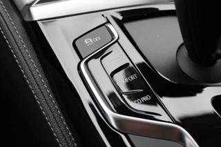BMW 5 Serie BMW 5 Serie Touring 520i High Executive Leer, Head-Up, Elektrische Stoelen, Navigatie, Bluetooth, PDC, Trekhaak, 18'' - afbeelding nr 52