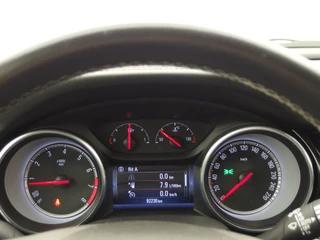 Opel Insignia TREKHAAK / CARPLAY / KEYLESS / NAVI / CLIMA / PDC / BLUETOOTH / CRUISE - afbeelding nr 32