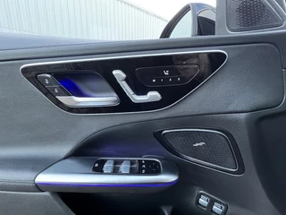 Mercedes-Benz C-Klasse Mercedes-Benz C-Klasse Estate 300e AMG Line | Panorama Dak | Trekhaak | Head Up Display - afbeelding nr 41