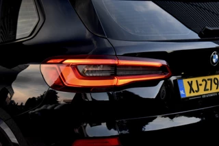 BMW X5 | Panoramadak | 22'' Velgen | Luchtvering | 4-Wiel Besturing | Harman/Kardon | Camera | Kristallen Pook | Incl. BTW | Orig. NL | - afbeelding nr 45