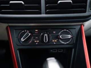 Volkswagen Polo Volkswagen Polo 1.0 TSI Beats Camera CarPlay Keyless Xenon - afbeelding nr 38