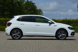 Volkswagen Polo Volkswagen Polo 1.0 TSI Highline Business R - afbeelding nr 19