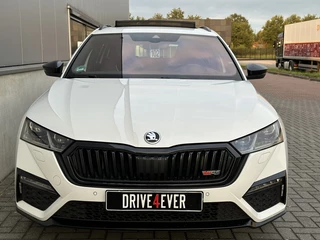 Škoda Octavia Škoda Octavia Combi 1.4 TSI RS iV 245pk FULL PANO ACC ECC CAMERA NAVI PDC - afbeelding nr 4