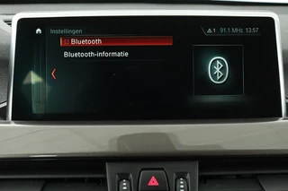 BMW X1 BMW X1 sDrive20i Orange Edition II | Leder |  Stoelverwarming | Head-Up | Full LED | Sportstoelen | Navigatie | Park Assist | Bluetooth - afbeelding nr 21