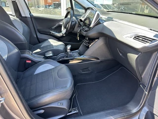 Peugeot 2008 Peugeot 2008 1.2 PURETECH ALLURE - afbeelding nr 24