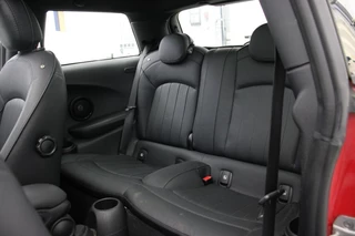 MINI Electric MINI Electric Mini Yours 33 kWh - Panorama, Leer, Carplay, Stoelverw. SOH 95% - afbeelding nr 9