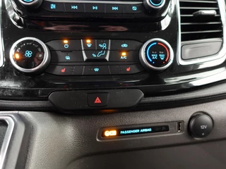 Ford Transit Custom Ford Transit Custom 130pk Automaat L2H1 Limited Dubbele Cabine 2x Schuifdeur Raptor Edition Navigatie Airco Cruise control Trekhaak parkeersensoren - afbeelding nr 22