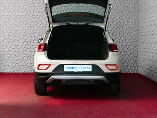 Volkswagen T-Roc Volkswagen T-Roc 1.5 TSI 150PK CARPLAY NAVI STOEL VERW. LED VIR.COCKPIT 03/2024 