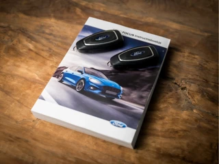 Ford Focus (APPLE CARPLAY, GROOT NAVI, CLIMATE, ZWART HEMEL, SPORTSTOELEN, CRUISE, LANE ASSIST, PARKEERSENSOREN, NIEUWSTAAT) - afbeelding nr 16