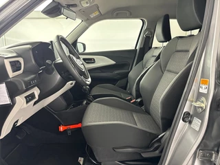 Suzuki Swift Suzuki Swift 1.2 Select Smart Hybrid Automaat | Navigatie | Adaptieve Cruise Control | Parkeercamera - afbeelding nr 19