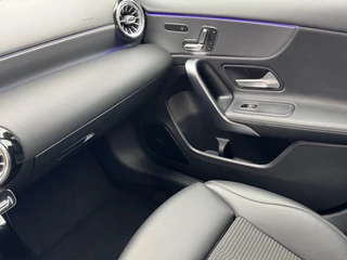 Mercedes-Benz A-Klasse Mercedes-Benz A-Klasse A200 AUT. 163PK LED NAVI PANO-DAK CAMERA SFEERVERLICHTING AIRCO - afbeelding nr 15