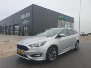 Ford Focus - 530034830-0