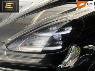 Porsche Cayenne Porsche Cayenne Coupé 4.0 Turbo S E-Hybrid | Techart | Sport Chrono | Carbon afwerking - afbeelding nr 3