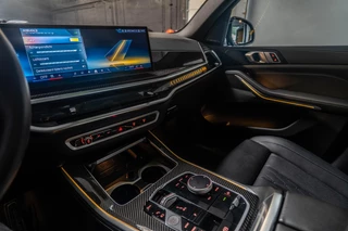BMW X5 BMW X5 xDrive50e Hybrid M-Sport | Pano Skylounge | HUD | 360 | Brooklyn Grau - afbeelding nr 8