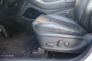 Hyundai Santa Fe Hyundai Santa Fe 1.6 T-GDI PHEV Premium Sky | Open Dak | 7 Persoons - afbeelding nr 16