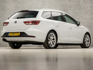 SEAT Leon 150Pk Automaat (PANORAMADAK, NAVIGATIE, CLIMATE, LEDER/ALCANTARA, STOELVERWARMING, SEAT SOUND, SPORTSTOELEN, LED KOPLAMPEN, GETINT GLAS, CRUISE, NIEUWE APK, NIEUWSTAAT) - afbeelding nr 5