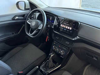 Volkswagen T-Cross Volkswagen T-Cross DE VERNIEUWDE T-CROSS 116PK VIR.COCKPIT LMV CARPLAY 2024 