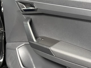 SEAT Ibiza SEAT Ibiza 1.0 TSI Style Business Intense | CAMERA | NAVI | ECC - afbeelding nr 30