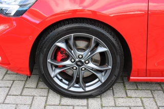 Ford Focus Ford Focus Wagon 1.5 EcoBoost 182 PK ST Line Business | LED | Winterpack | BLIS | Adaptieve Cruise Control | Camera | Electrische achterklep | Headup Display | DAB | Leder/Stof | 50DKM! - afbeelding nr 34