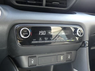 Toyota Yaris Toyota Yaris 1.5 Hybrid Business Plus | Stoelverw | Apple Car-play - afbeelding nr 11