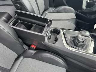 Peugeot 3008 Peugeot 3008 1.2 PureTech GT Line Panorama 360 Camera Cruise DAB Navigatie Carplay - afbeelding nr 23