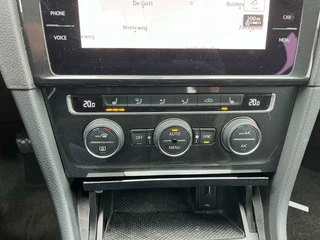 Volkswagen Golf Volkswagen Golf 1.0 TSI Life LED Navi CarPlay Adaptive Cruise Climate Trekhaak - afbeelding nr 15