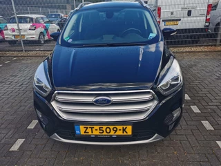 Ford Kuga Ford Kuga 1.5 EcoBoost 182 PK Titanium 4WD Automaat | Trekhaak | Winterpack | Navigatie | Camera | Climate Control | Cruise Control | PDC V + A - afbeelding nr 2