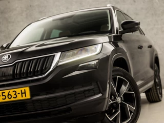 Škoda Kodiaq Škoda Kodiaq 1.4 TSI ACT Sport 150Pk Automaat (PANORAMADAK, APPLE CARPLAY, GROOT NAVI, 360 CAMERA, MEMORY SEATS, LEDER, STOELVERWARMING, GETINT GLAS, ELEK ACHTERKLEP, NIEUWE APK, NIEUWSTAAT) - afbeelding nr 18