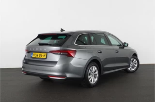 Škoda Octavia ŠKODA Octavia Combi 1.5 TSI MHEV Business Edition > Adapt. cruise/Winter-pakket/sfeerverlichting/Graphite Grey... - afbeelding nr 5