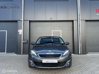 Peugeot 308 Peugeot 308 1.2 PureTech Allure  Pano | Led | Grote Navi - afbeelding nr 2
