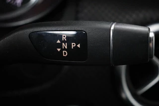 Mercedes-Benz A-Klasse Mercedes-Benz A-klasse 180 Urban | Stoelverwarming | Full LED |  Navigatie | Park Assist | Cruise control | Airco | Half leder | Sportstoelen - afbeelding nr 16
