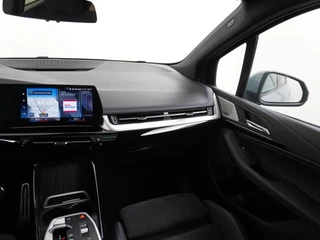 BMW 2 Serie BMW 2-serie Active Tourer 220i M-Sport HARMAN KARDON AUDIO| PANO |360 CAMERA | MEMORY SEAT - afbeelding nr 27