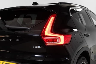 Volvo XC40 Volvo XC40 2.0 T5 AWD R-Design | 247PK | PANO | H&K | Leder | Memory - afbeelding nr 13