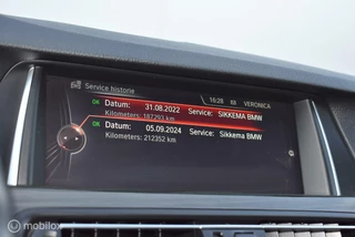 BMW 5 Serie BMW 530d Touring HighEx Sophistograu Pano HUD Comfortstoelen LaneAss. Xenon 19