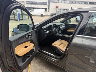 Volvo XC60 Volvo XC60 B5 AWD Mom. Pro | Lederen bekleding | Stoelverwarming - afbeelding nr 9