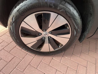 Volvo XC40 Volvo XC40 1.5 T5 Recharge 262 pk Momentum Pro Panoramadak Camera Parkeersensoren Navigatie Led Koplampen Plug In Hybride NL Auto 1e Eigenaar Lage Kilometerstand - afbeelding nr 28