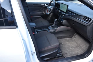 Ford Focus Ford Focus 1.0 EcoBoost Titanium X Business , ST LINE ,PANORAMAK,BOEKJE,NAP EN ONDERHOUDSHISTORIE - afbeelding nr 13
