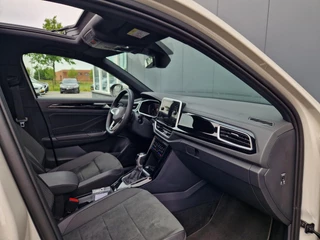 Volkswagen T-Roc Volkswagen T-Roc 1.5 TSI DSG 150PK 2x R-Line /Pano /1e eigenaar /Garantie - afbeelding nr 6