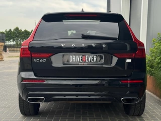 Volvo XC60 Volvo XC60 2.0 T6 AWD R-Design M22 FULL PANO NAVI CLIMATE PDC SPORTVELGEN - afbeelding nr 8