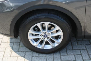 Ford Kuga Ford Kuga 2.5 FHEV Titanium | Navigatie | Camera | Cruise Control | Lichtmetalen velgen - afbeelding nr 30