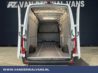 Mercedes-Benz Sprinter Mercedes-Benz Sprinter 316 CDI 164pk L3H2 Euro6 Airco | Camera | Navigatie | Cruisecontrol | Stoelverwarming | Parkeersensoren, chauffeursstoel, MBUX, bijrijdersbank - afbeelding nr 3