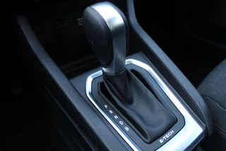 Renault Clio Renault Clio 1.6 E-Tech Hybrid 140 Zen Airco|Cruise|Navi|Audio - afbeelding nr 32